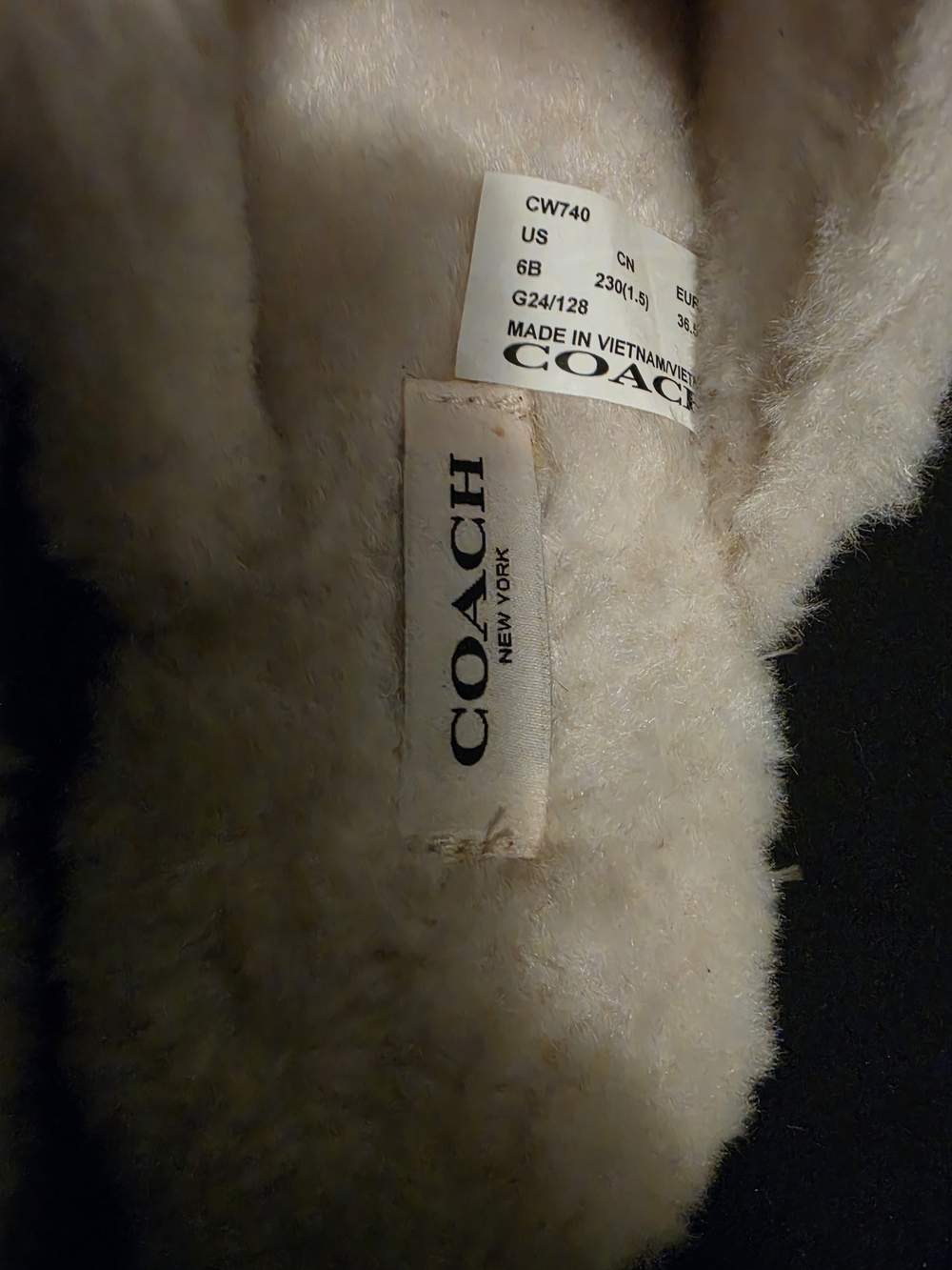 Coach Slippers - Picture 5 of 6